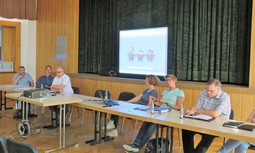 Zu dem Treffen der Eltern und der Schulvertreter kamen 25 Elternteile. Foto: Gemeinde Lehre