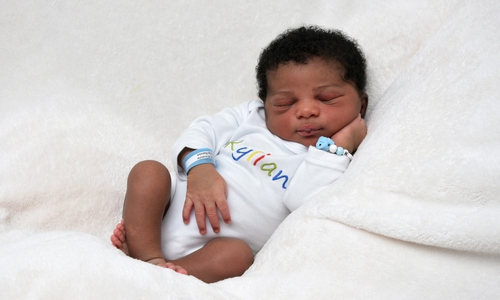 Willkommen: Kylian Wabet. Foto: babysmile24.de