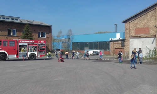 Drittklässler der Grundschule Hohenhameln-Clauen besuchen 
Feuerwehr Hohenhameln. Fotos: Grundschule Hohenhameln/Clauen
