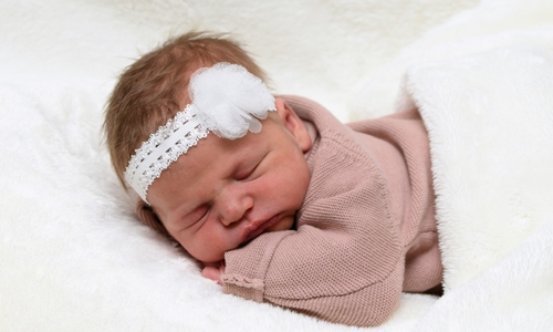 Willkommen, Nora Elara Klatt. Foto: babysmile24.de