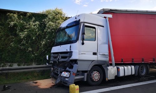 Einer der beschädigten LKW. Foto: aktuell24/KR