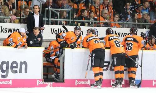 An diesem Wochenende spielen die Grizzlys zweimal in der Eis Arena. Foto: Agentur Hübner