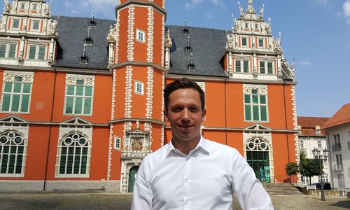 Der SPD- Bundestagsabgeordnete Falko Mohrs hat gute Nachrichten aus Berlin mitgebracht. Foto: SPD