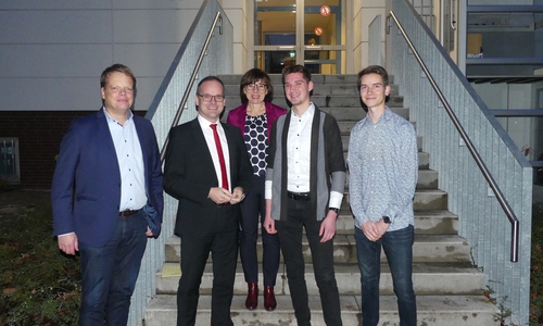 Von links: Christoph Bratmann MdL, Grant Hendrik Tonne, niedersächsischer Kultusminister, Nils Welsch, Vorsitzender SPD-Arbeitsgemeinschaft für Bildung, Bela Harazim, SPD Braunschweig. Foto: Christoph Bratmann