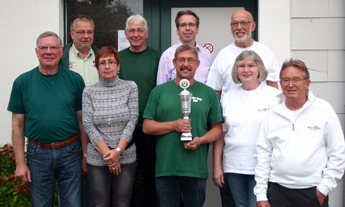 Die Preisträger: Henning Meyer (SB-Hornburg), Bernd Schulz (SB-Hornburg), Michaela Schulz (UK-5), Klaus-Dieter Bessel (SB-Hornburg), Thomas Strube (SV-Bornum), Axel Feldmann (SV-Bornum), Werner Schmidt (SV-Bornum), Brunhilde Riebe (SV-Bornum) und Wolfgang Skottki (SV-Bornum). Foto P. Illner