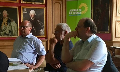 Wie können wir die Vielfalt auf dem Acker erhalten? Um diese Frage ging es bei einer Diskussionsveranstaltung der Grünen in Lucklum. Foto: Grüne 