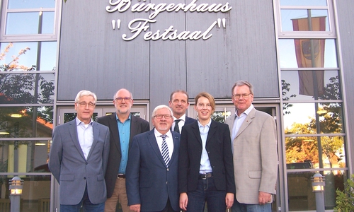 Der Regionalverband tagte im Bürgerhaus Lengede mit Wolfgang Belte (von links), Verbandsvorsitzendem Detlef Tanke, Hans-Hermann Baas, Verbandsdirektor Hennig Brandes, Verbandsrätin Manuela Hahn sowie dem stellvertretenden Vorsitzenden Michael Kramer. Foto: Regionalverband Großraum Braunschweig