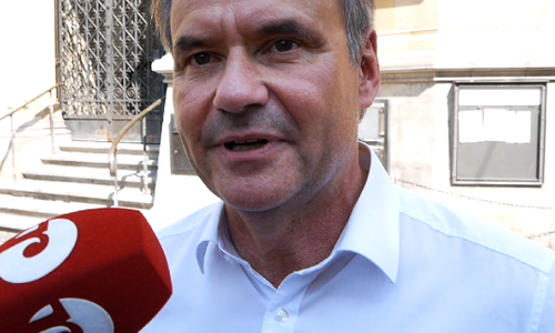 Oberbürgermeister Ulrich Markurth legt dem Rat der Stadt ein Konzept für die dienstliche Mobilität der Stadt Braunschweig vor. Foto: Alexander Panknin