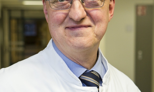  Prof. Dr. Wolfgang Hoffmann Foto : Jörg Scheibe