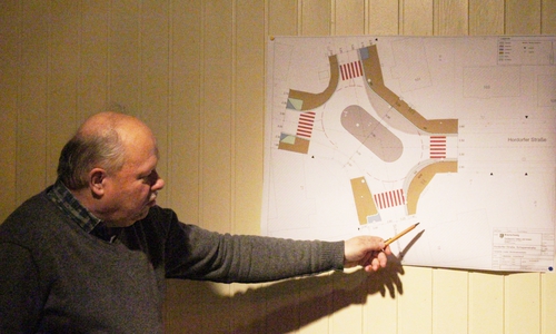 Eberhard Ruske stellt den Plan vor. Fotos: Sandra Zecchino