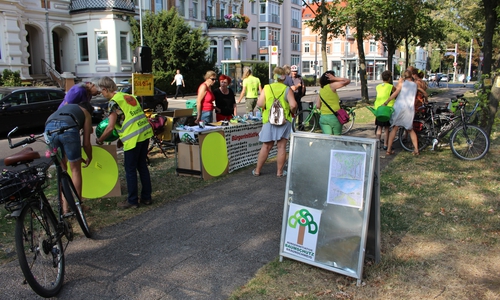 Am kommenden Samstag will die Bürgerinitiative Baumschutz wieder demonstrieren. Foto: Archiv 