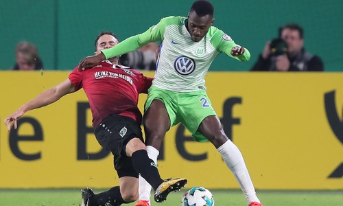 Zuletzt trafen Josuha Guilavogui und Wolfsburg auch im Pokal mehrfach auf Hannover. Foto: Agentur Hübner/Archiv