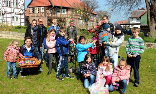 In Roklum ist die Vorfreude auf Ostern schon groß. Foto: Bernd-Uwe Meyer