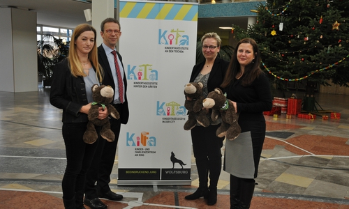Neue Logos der Kitas wurden vorgestellt. Foto: Stadt Wolfsburg