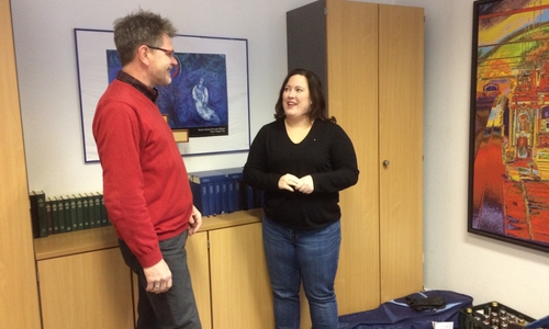 Pastor Friedhelm Meinecke im Gespräch mit Pastorin Renata Pautsch, Foto: Ulla Evers