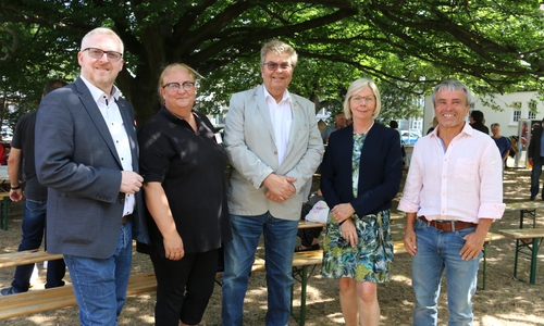 Vorsitzender Falk Hensel, Leiterin Astrid Hunke, ehemaliger Vorsitzender Klaus-Peter Bachmann, Gabriele Siebert-Paul, ehemalige Vorsitzende und stellvertretender Vorsitzender Dr. Otmar Dyck beim Tag der offenen Tür. Fotos: Werner Heise 