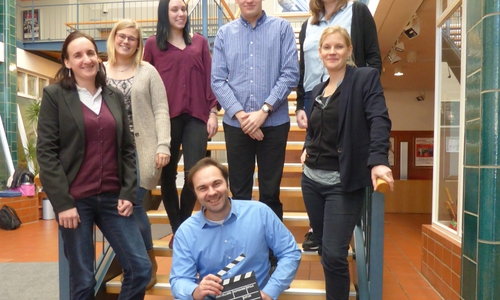 Die Auszubildenden des zweiten Lehrjahres: Kira Löhne (von links), Larissa Lyzio, Nadine Bewig, Sven Braukmann, Laura Hübner und Juliane Schell. Vorn: Benjamin Dietrich