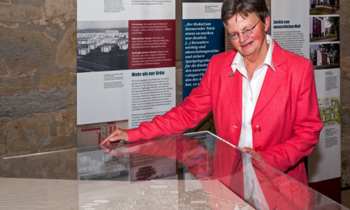 Dr. Bettina Greffrath im Stadtmuseum (Foto: Stadtmuseum/Peter Riewaldt)