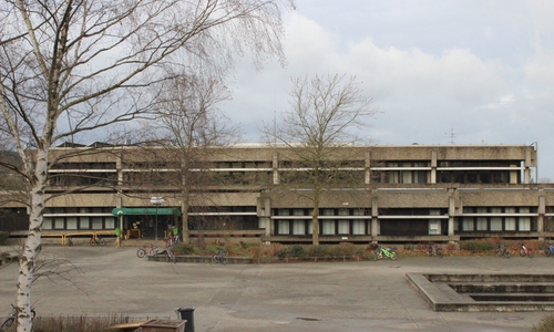 Das Schulzentrum Goldene Aue ist sanierungsbedürftig und soll durch einen Neubau ersetzt werden. Foto: Archiv/Anke Donner