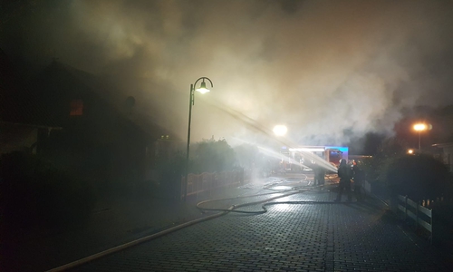 Beim einem Brand in Achim unterstützte die Schnell-Einsatz-Gruppe es DRK-Kreisverbands Wolfenbüttel die Feuerwehr. Foto: DRK