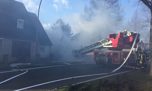 Großeinsatz in der Mindener Straße. Fotos: Sandra Zecchino