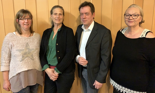 Der amtierende Vorstand des Vereins „Dorstädter Lädchen“: Vorsitzende Sabine Senne, Beisitzerin Isa von Löbbecke, kommissarischer Kassenwart Thomas Küchler und stellvertretende Vorsitzende Dr. Mona Lietz (v. li.). Es fehlt die neu gewählte Schriftführerin Anna Lietz. Fotos: Peter G. Matzuga