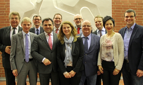 Von links: Klaus-Peter Bachmann (Braunschweig), Stefan Klein (Salzgitter), Matthias Möhle (Peine), Christos Pantazis (Braunschweig), Marcus Bosse (Wolfenbüttel und Salzgitter), Petra Emmerich-Kopatsch (Goslar), Detlef Tanke (Gifhorn), Uwe Strümpel (Helmstedt), Christoph Bratmann (Braunschweig), Immacolata Glosemeyer (Wolfsburg) und Dr. Alexander Saipa (Goslar). 
