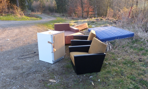 Achtlos in die Natur gestellt. Foto: Polizei Oberharz