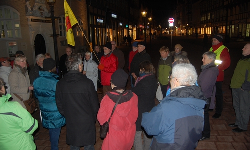 Die WAAG lädt alle Interessierten ein, sich zu informieren und auszutauschen. Wer, wenn nicht wir? Wo, wenn nicht hier? Wann, wenn nicht jetzt? „Geh' denken!“ Foto: WAAG