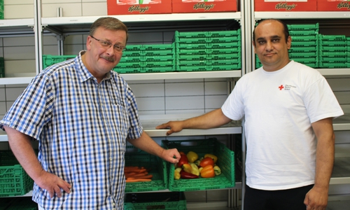 Andreas Ring und Sulejman Cobic im Lager der Tafel. Foto: Jan Borner
