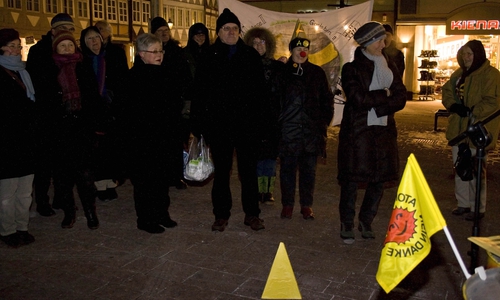 Mahnwache im Februar 2012. Foto: WAAG