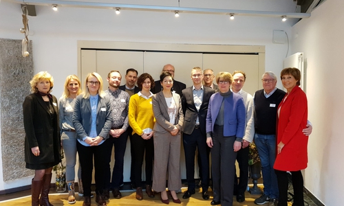 Immacolata Glosemeyer und ihre Gäste beim ersten Expertenfrühstück im Restaurant 'Jott wie Jäger'. Foto: Büro Immacolata Glosemeyer, MdL