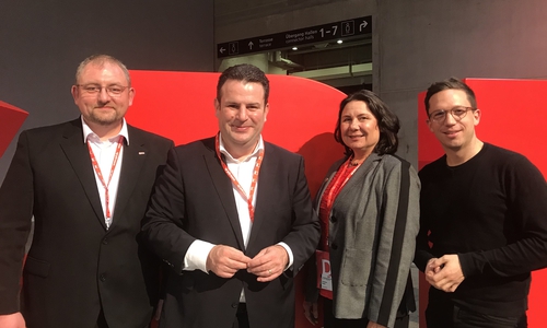 v.l.: Jan Fricke, Hubertus Heil, Christine M. Kaiser, Falko Mohrs.
Foto: Büro Falko Mohrs