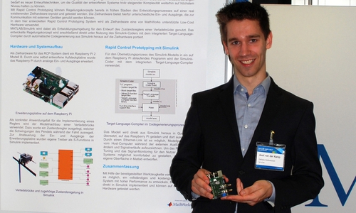 Der Doktorand Axel van der Kamp präsentiert das von ihm entwickelte System bei der MATLAB-Expo in München. Foto: Dagmar Meyer