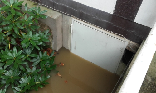 Die Kellertür des Heimathauses stand fast vollständig unter Wasser. Foto: Förderverein Heimathaus
