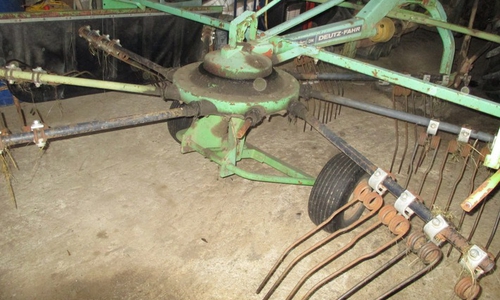 Das ist die beschädigte Arbeitsmaschine. Foto: Polizei