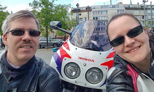 Christian Bottke und Petra Bittner während der Biker-Gedenkfahrt. Foto: ADAC-Ortsclub Helmstedt e.V. 