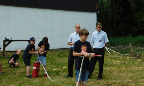 In 17 Gruppen zu je drei Kindern traten die Teams an, um ihr Können unter Beweis zu stellen. Foto: Freiwillige Feuerwehr Braunschweig