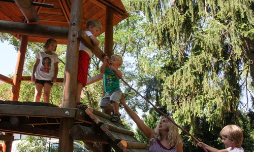 Auf dem Sommerfest gab es für die Kinder viel zu erleben. Fotos: Landkreis Goslar