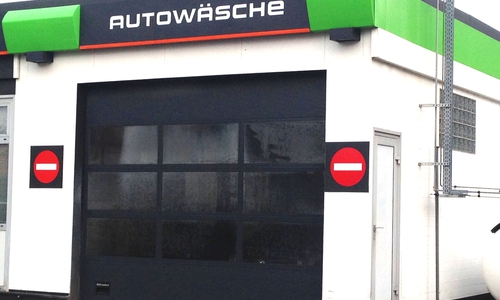 Das Betriebsverbot für Autowaschanlagen hielt nur ein paar Tage. Symbolbild