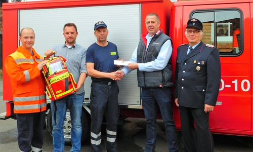 Stellverstretender Ortsbrandmeister Matthias v. Hubatius, Lutz Löbermann, Ortsbrandmeister Maik Hass, Volquard Peters, Reinhold Strote. Foto: Andrea Thomas