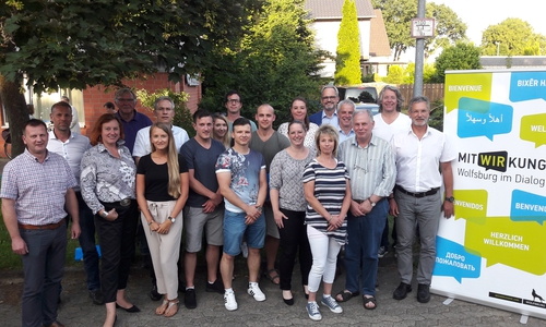Mitglieder im Beirat sind: Reinhold Baltik, Emil Brockhaus, Harald Finzer, Udo Griesemann, Eckhard Koops, Birgit Pederak, Monika Pichiri, Sven Schubert, Sarah Ullrich, Ira von Steimker, Gerald Schröder, Hans-Georg Bachmann, Harald Hoppe, Henrik Thomsen, Friederich Sahle, Anja Rasehorn, Jörg Rutsch sowie Ralph Hartmann. Foto: Stadt Wolfsburg