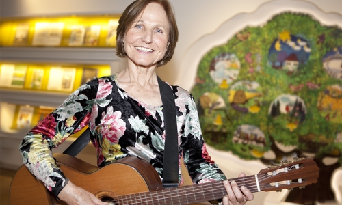 Adriana Schiffers im Hoffmann-von-Fallersleben-Museum zu Gast. Foto: Hoffmann-von-Fallersleben-Museum/Meike Netzbandt