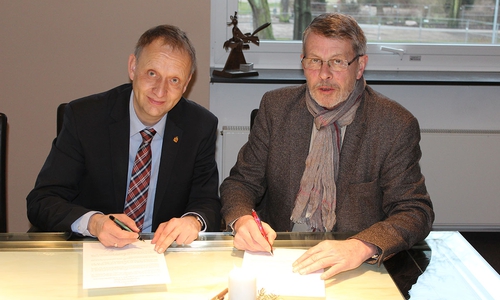 Glückliche Partner: Stadt und Kreissportbund. Foto: Stadt Peine