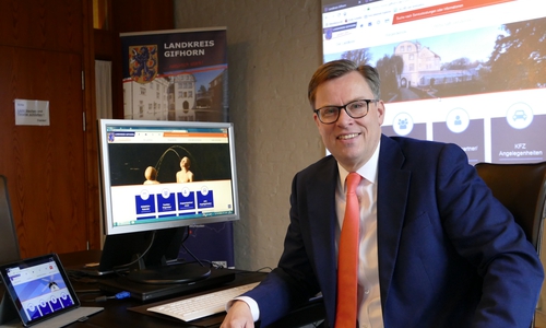 Die auf Initiative des Landrats Dr. Andreas Ebel überarbeitete Internetseite des Landkreises Gifhorn passt die Inhalte mobiloptimiert an die jeweiligen Endgeräte wie Desktop-PC, Tablet oder Smartphone an. Foto: Landkreis Gifhorn