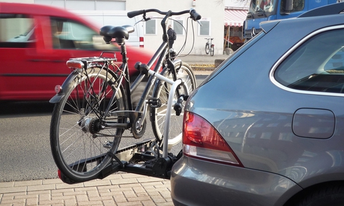 Die Polizei stellte ein vermutlich gestohlenes Fahrrad sicher. Foto: Polizei