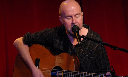 Kieran Halpin: Der irische Rockpoet zu Gast in der Wolfenbütteler Kommisse. Foto: bluenote e.V.