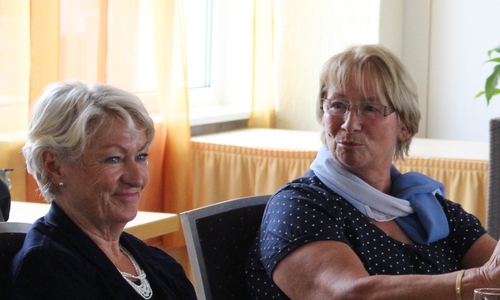 Marita Braun (links) und Elke Großer. Foto: Nick Wenkel