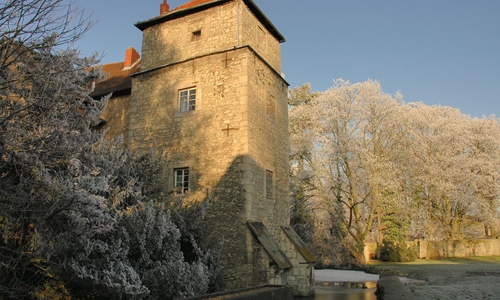 Im Bild das Wasserschloss Veltheim. Foto: Richert
