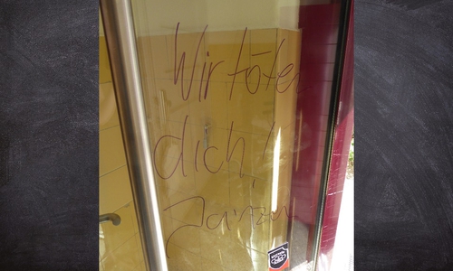 Der Sprecher des Bündnis gegen Rechts hat am Sonntag Morddrohungen an seiner Haustür gefunden. Foto: David Janzen